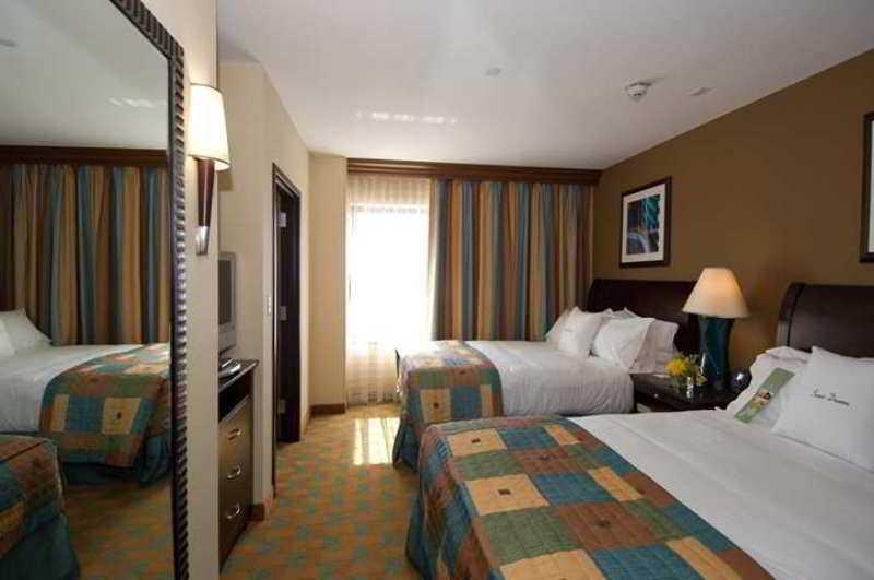Doubletree Suites By Hilton Bentonville Buitenkant foto