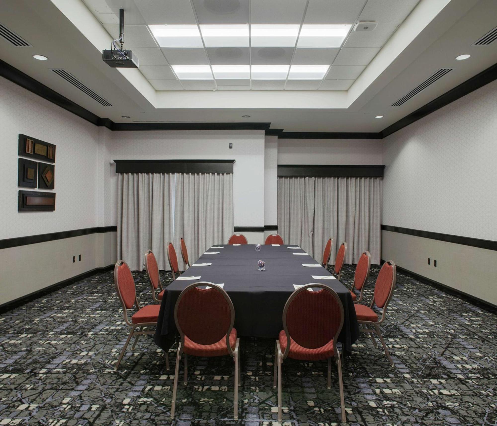 Doubletree Suites By Hilton Bentonville Buitenkant foto