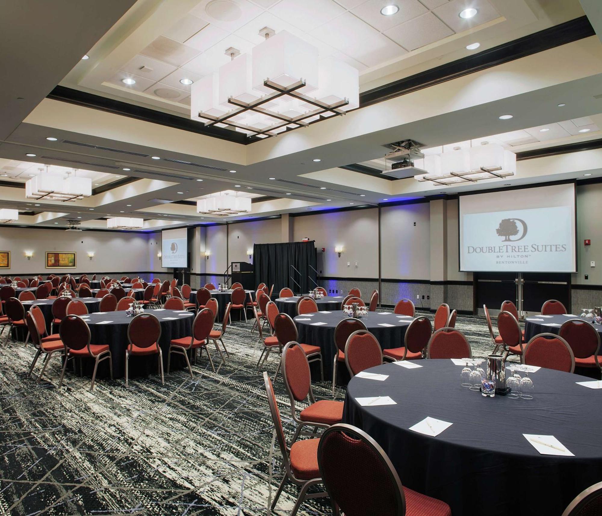 Doubletree Suites By Hilton Bentonville Buitenkant foto