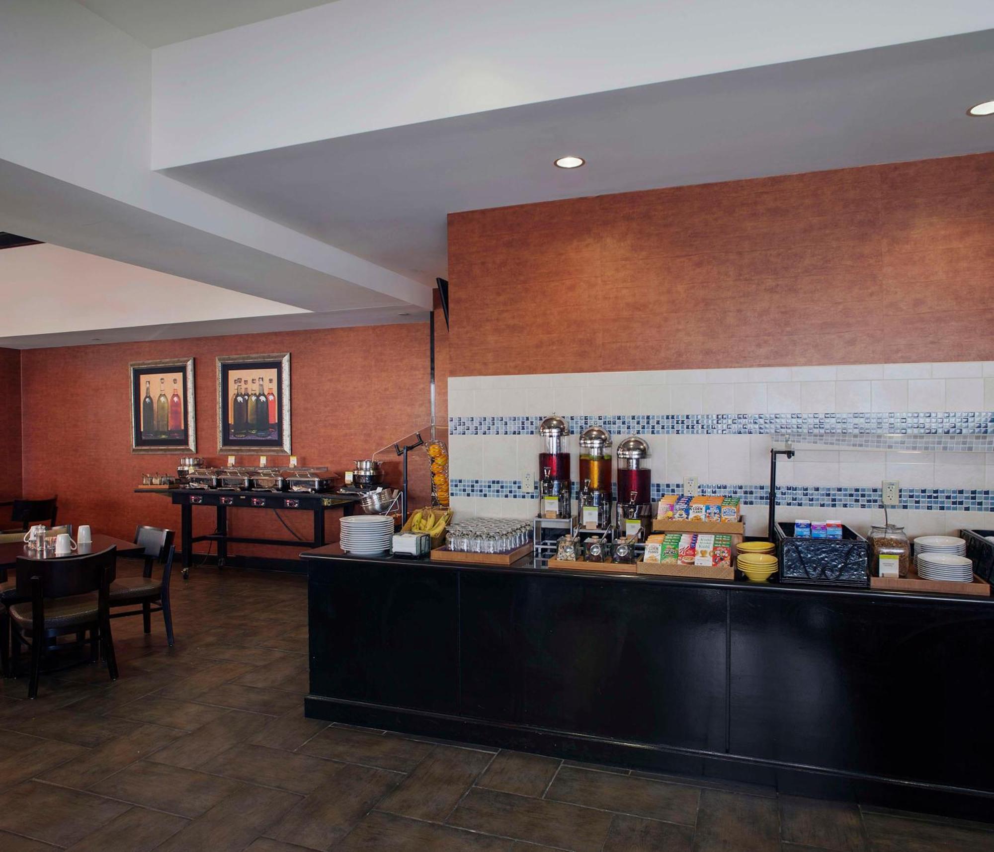 Doubletree Suites By Hilton Bentonville Buitenkant foto