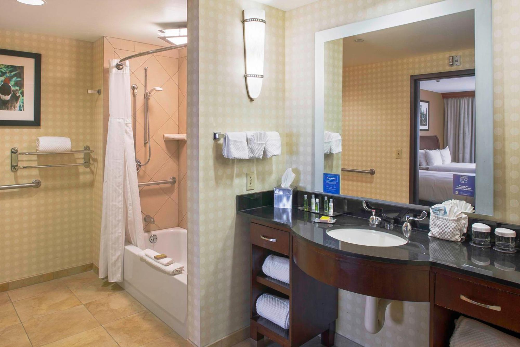 Doubletree Suites By Hilton Bentonville Buitenkant foto